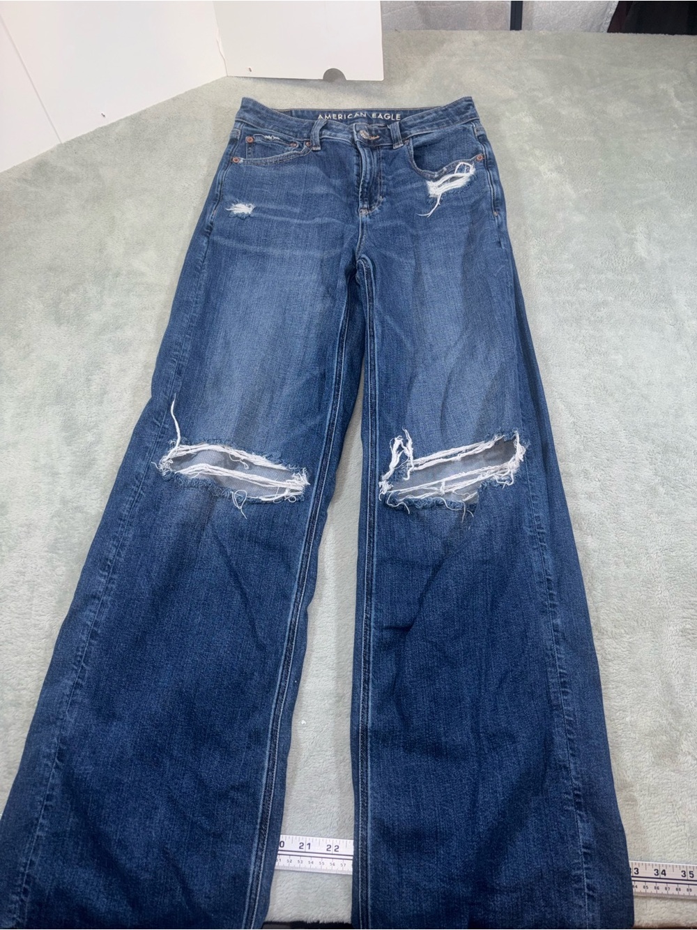 American Eagle Super High-Rise Baggy Wide-Leg Distressed Jeans - Size 2